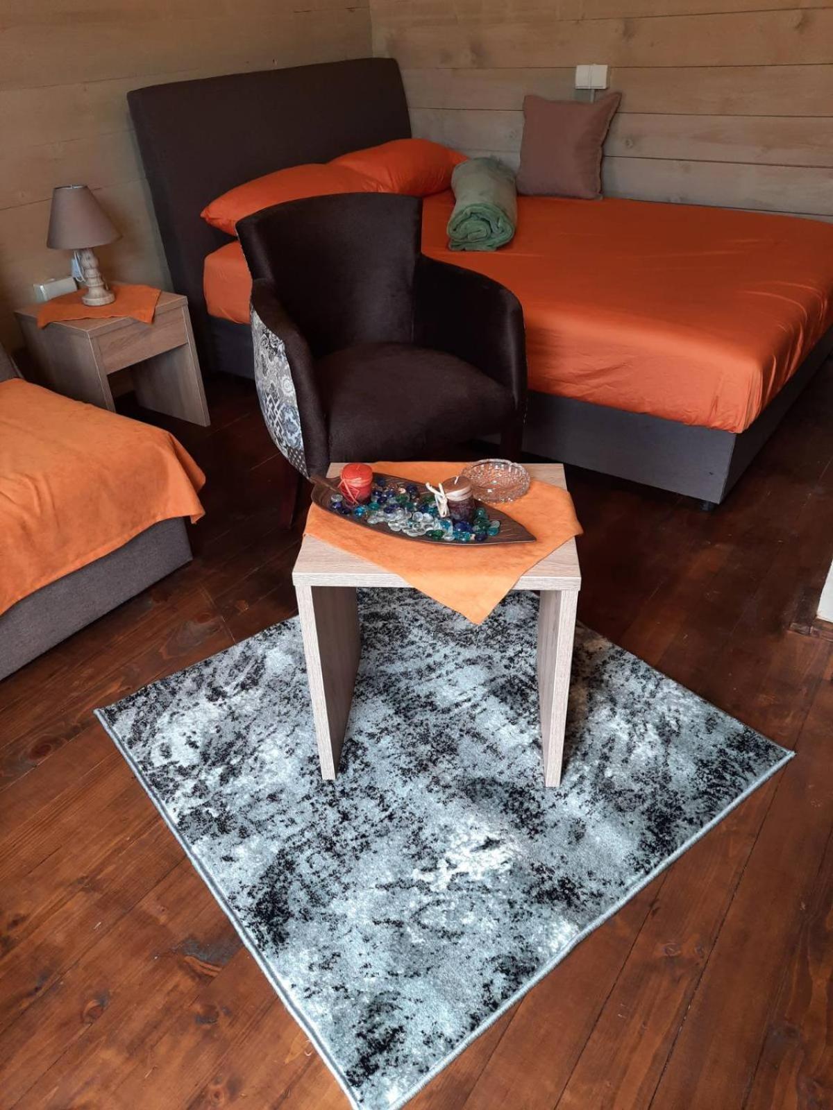 Mali Raj Apartmani Цетинє Екстер'єр фото