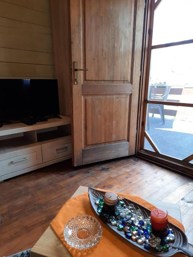 Mali Raj Apartmani Цетинє Екстер'єр фото