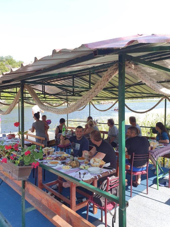 Mali Raj Apartmani Цетинє Екстер'єр фото