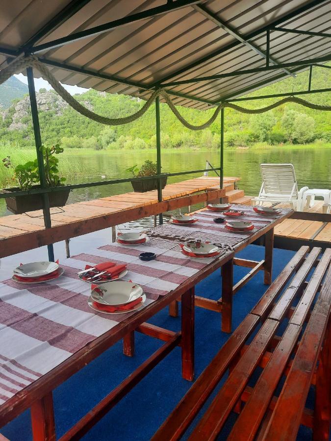 Mali Raj Apartmani Цетинє Екстер'єр фото